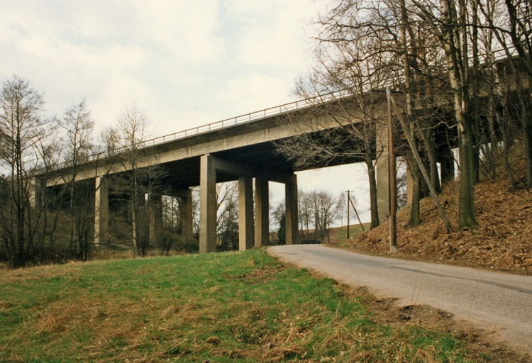 Autobahn A4 Kratzbachtalbrcke bei Hainichen 04