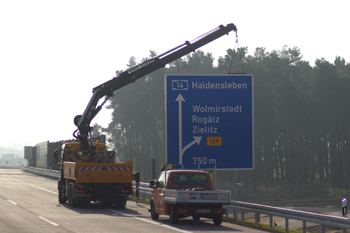 A14 Bundesautobahn Wolmirstedt Colbitz Verkehrsfreigabe Schildermontage 53