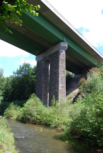 Autobahn Talbrücke über die Große Striegis A4 1