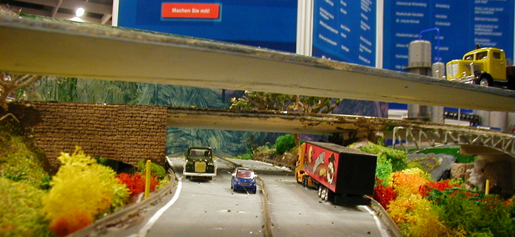 Autobahnen im Modell Gemeinschaftsgrundschule Tonstraße Duisburg Güterbahn 3